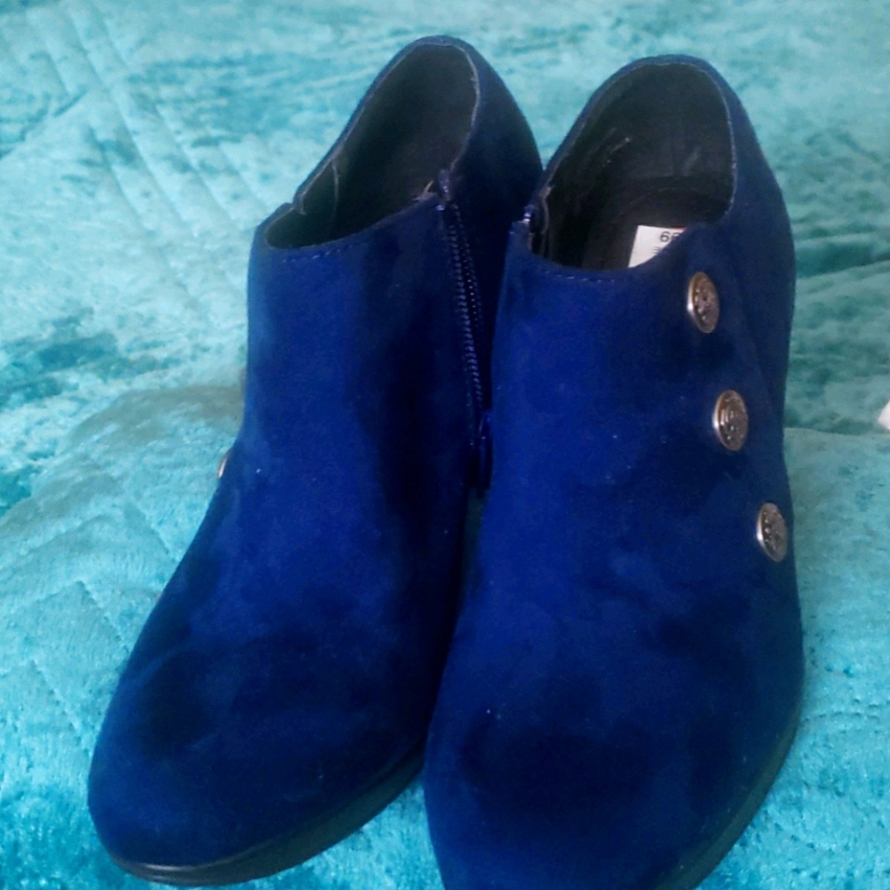 ankle boots